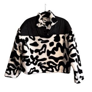 💜4/$40 NWT Black and White Fleece Pullover